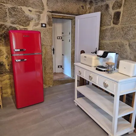 Preciosa Casa Con Piscina 곤도마르