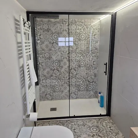 펜션 Preciosa Casa Con Piscina 곤도마르