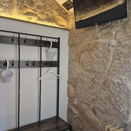 Preciosa Casa Con Piscina 곤도마르