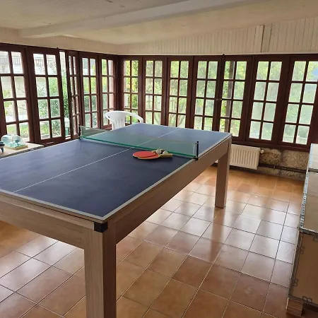 Preciosa Casa Con Piscina 곤도마르