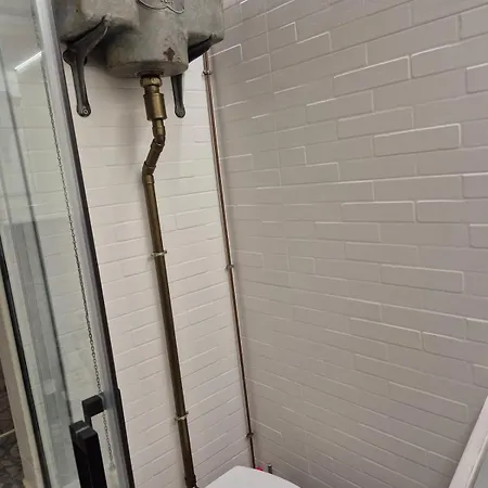 Preciosa Casa Con Piscina